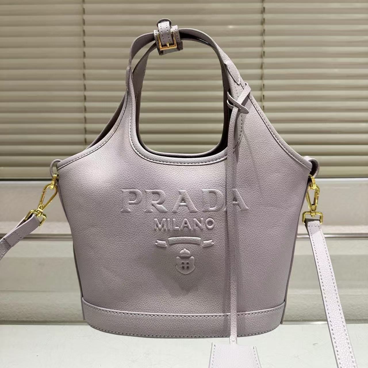 PR4DA 牛革ハンドバッグ【50％割引+送料無料】