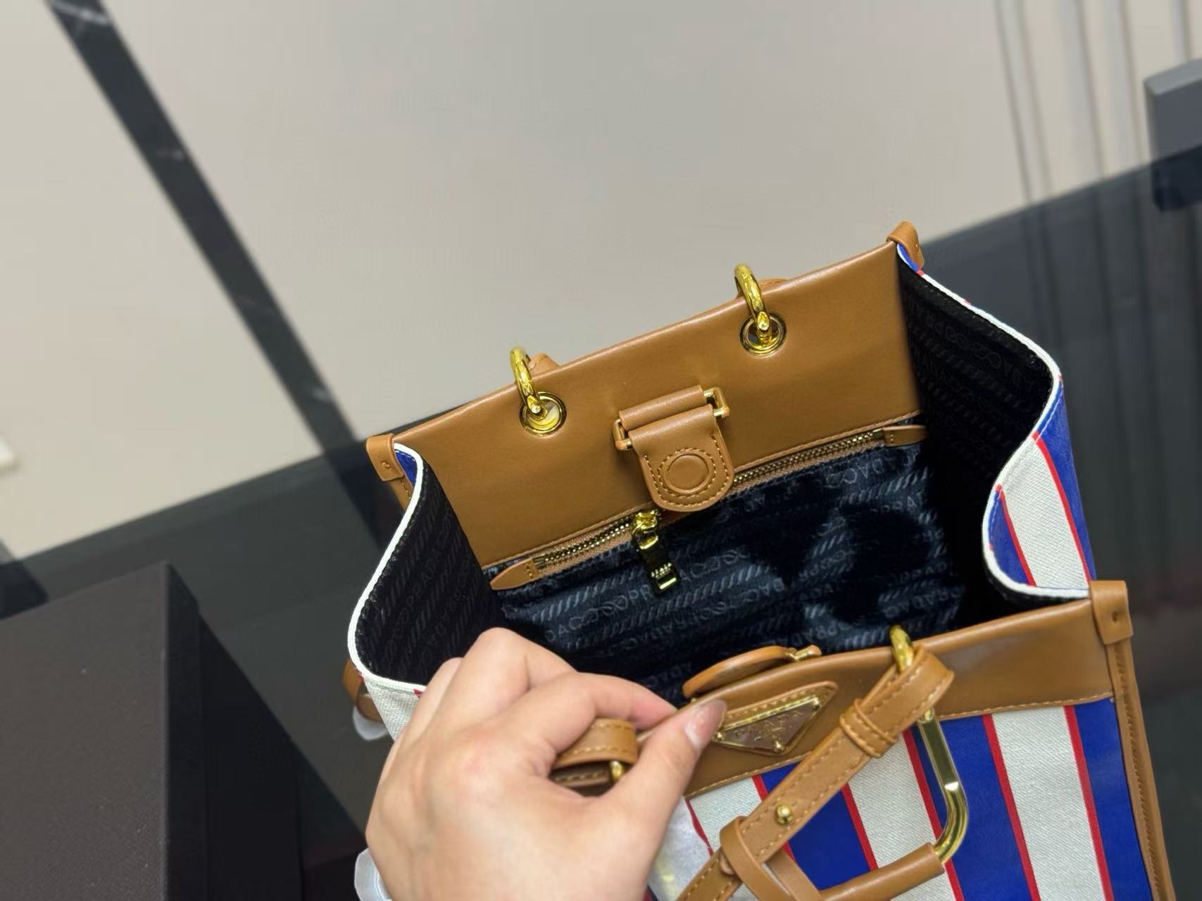 PR4DA ブルーストライプハンドバッグ【50％割引+送料無料】