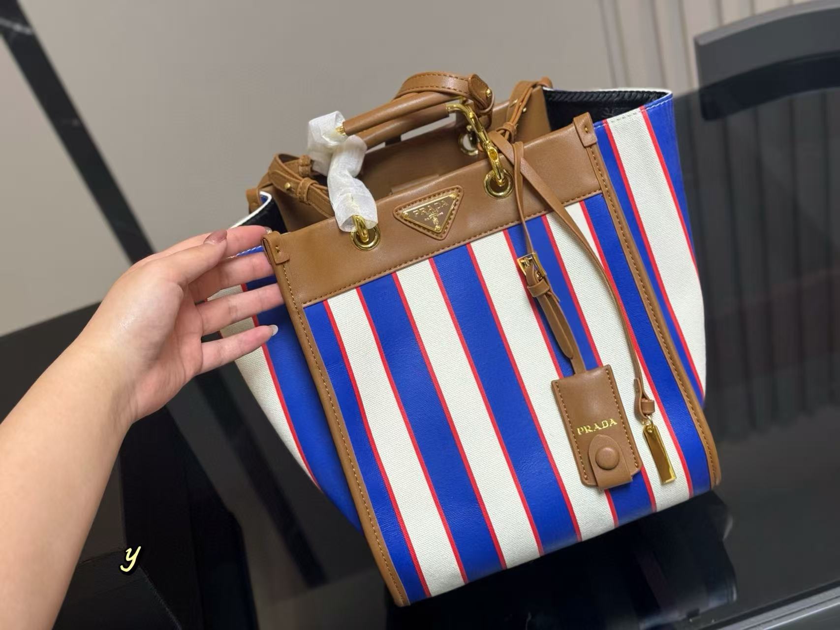 PR4DA ブルーストライプハンドバッグ【50％割引+送料無料】
