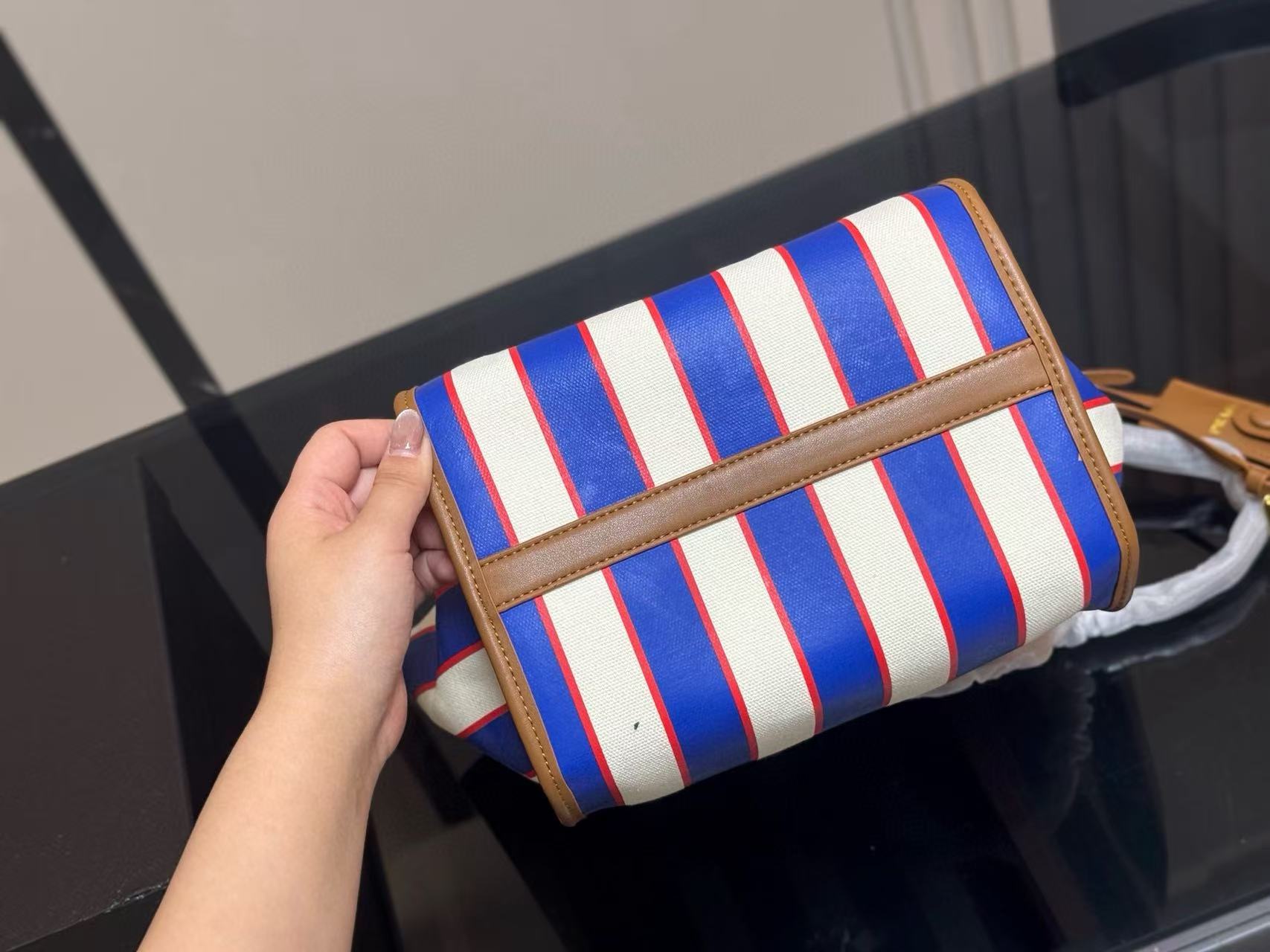 PR4DA ブルーストライプハンドバッグ【50％割引+送料無料】