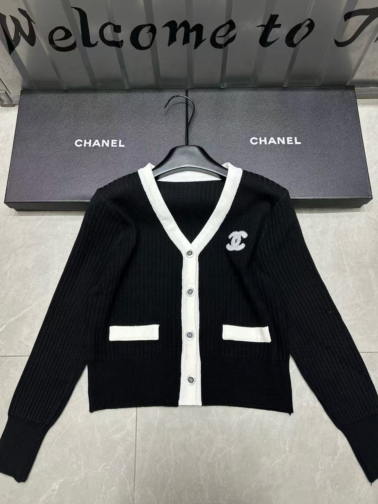 CHANE1VネックダブルCウールカーディガン【50％割引+送料無料】