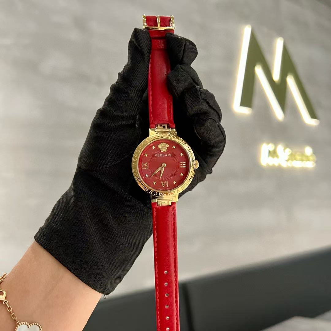 VE8SACE ゴールド縁レザーストラップ レディース腕時計【50％割引+送料無料】