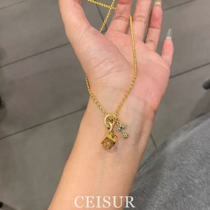 Chr0me Heartsスクエアブルーダイヤモンドクロスネックレス【50％割引+送料無料】