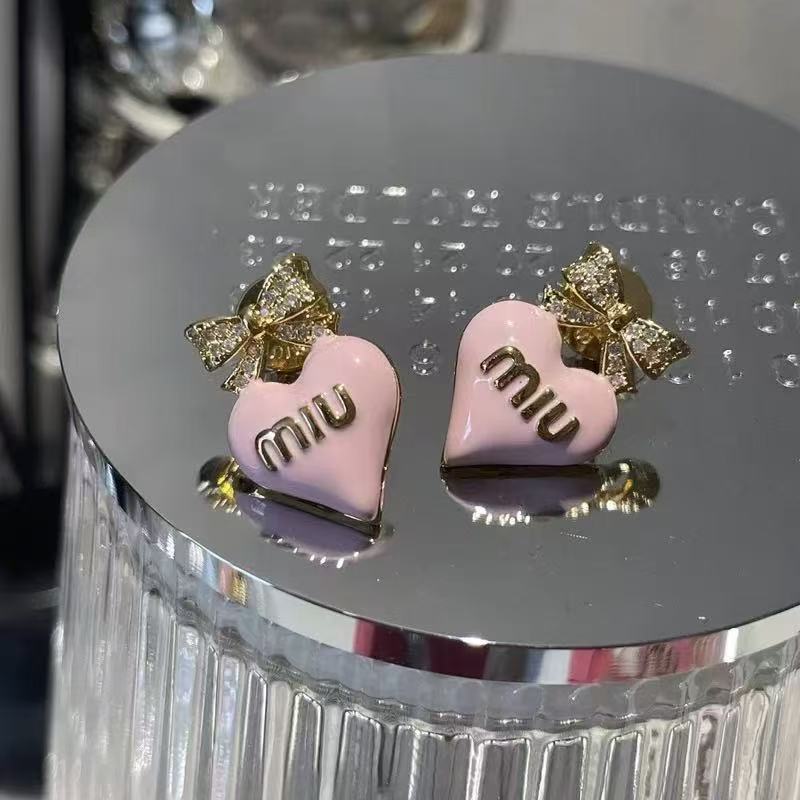 M1UM1U ハートボウレターイヤリング【50％割引+送料無料】