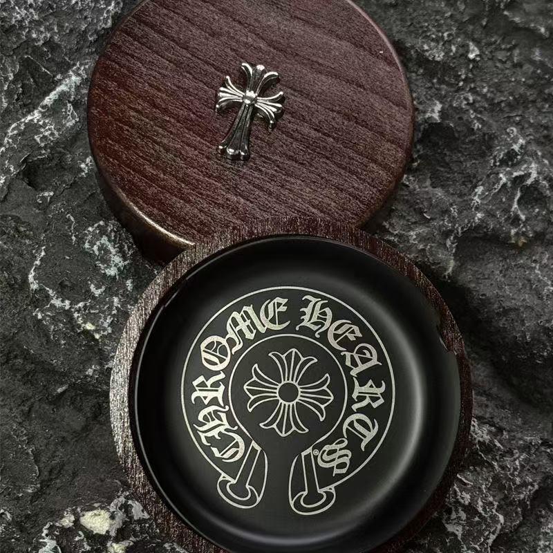 Chr0me Hearts木製ステンレス灰皿【50％割引+送料無料】