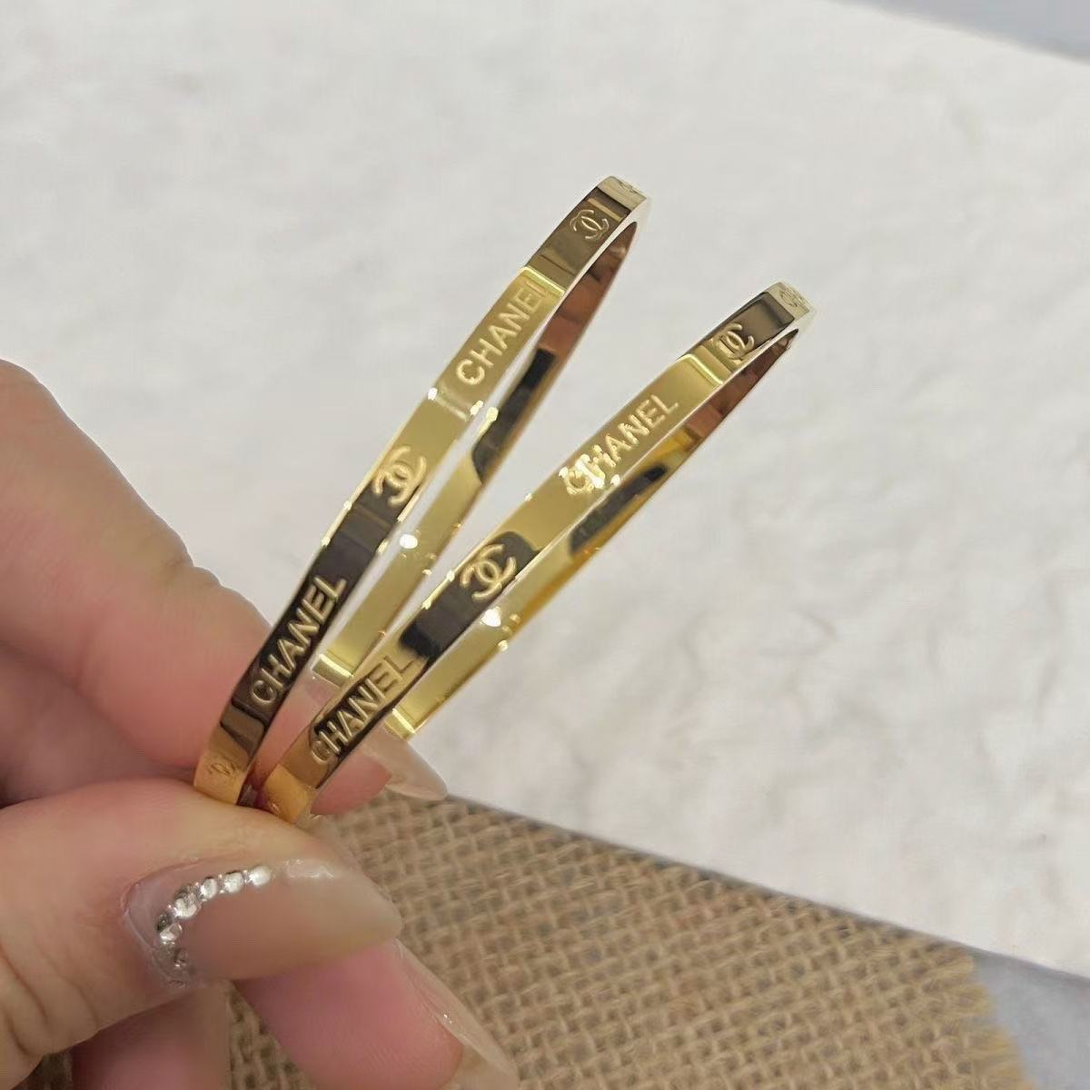 CHANE1文字シンプルブレスレット【50％割引+送料無料】