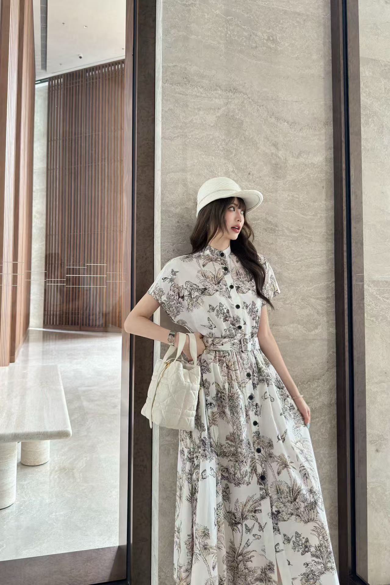 DI0R バタフライプリント 半袖ドレス【50％割引+送料無料】