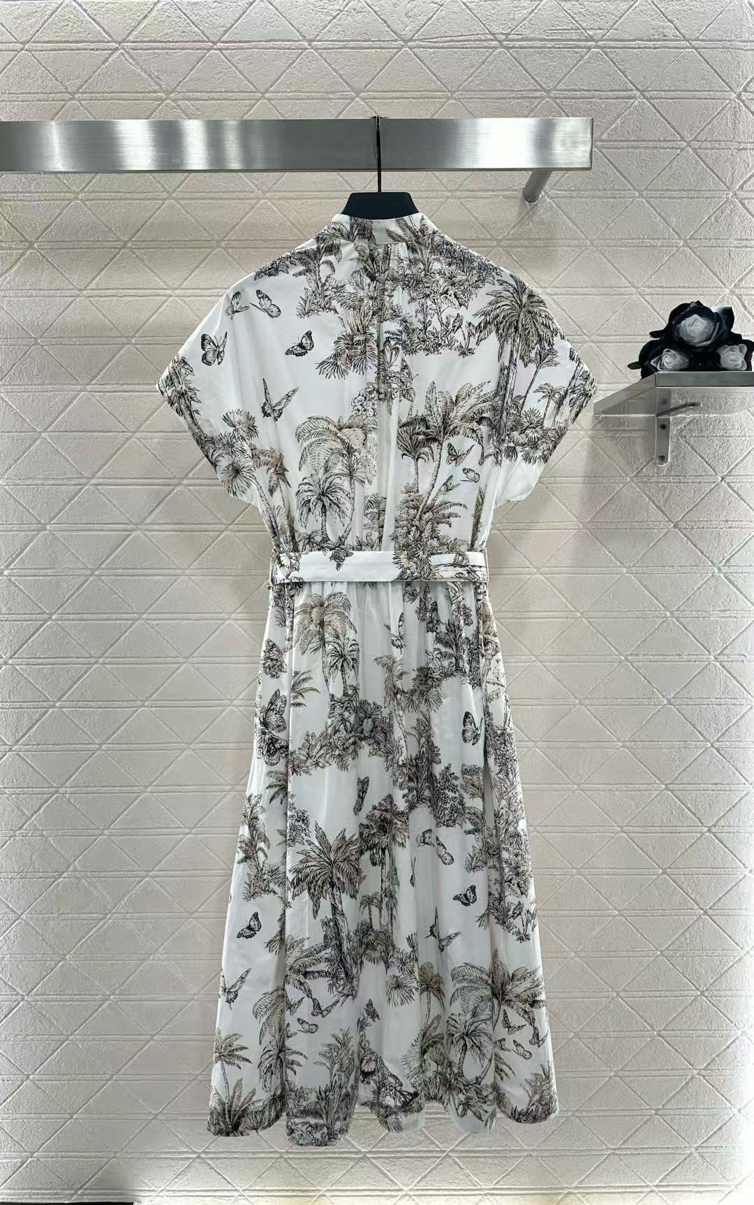 DI0R バタフライプリント 半袖ドレス【50％割引+送料無料】