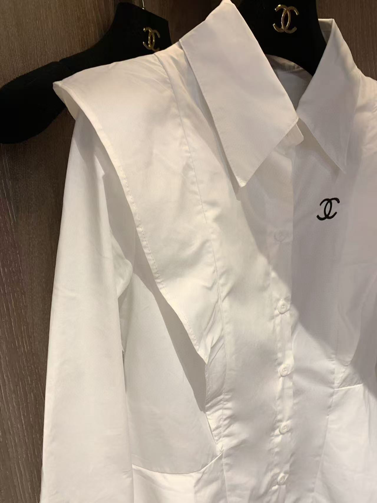 CHANE1 ダブルCラペル長袖シャツ【50％割引+送料無料】