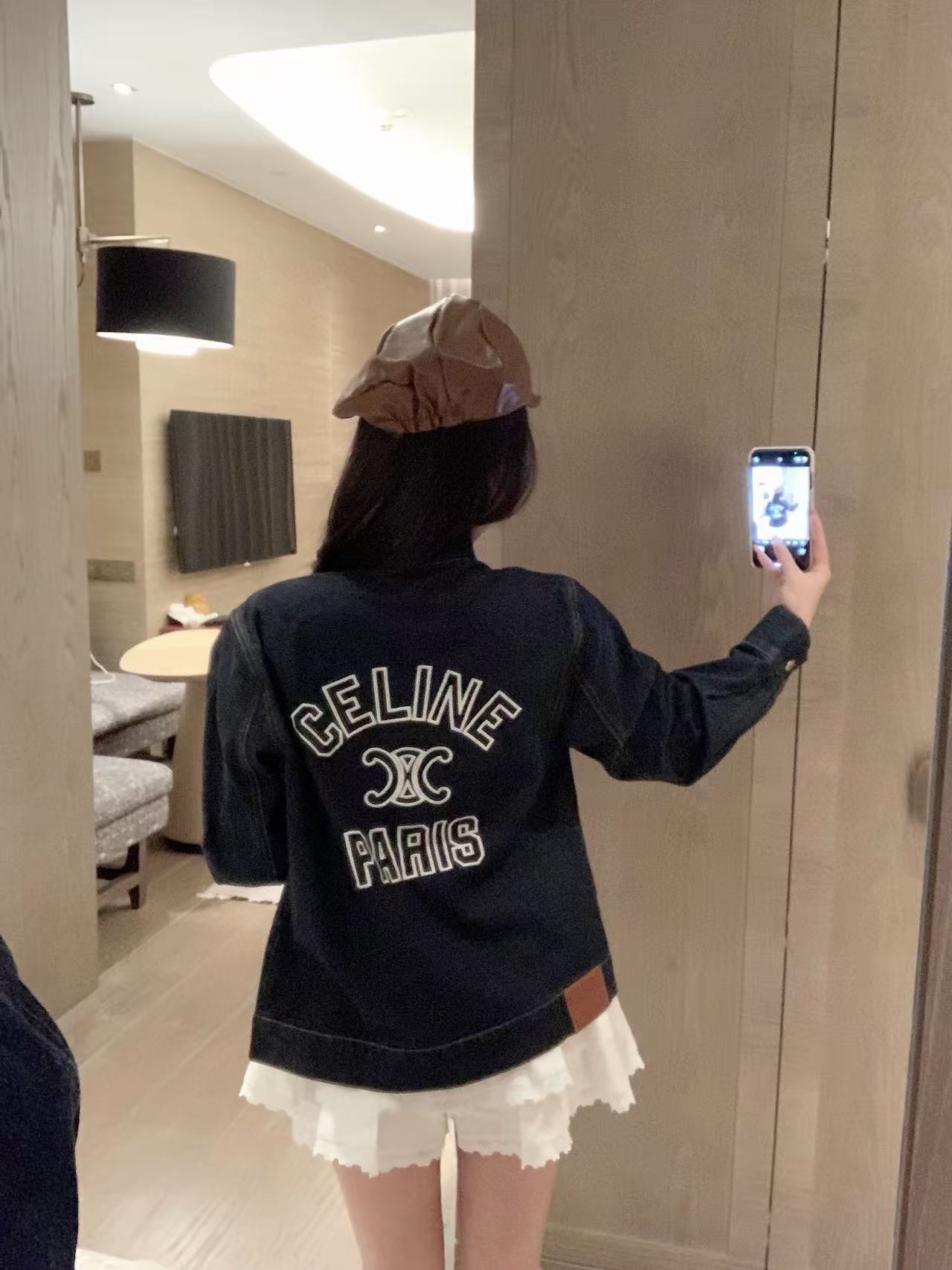 CEL1NE の凱旋門刺繍デニムジャケット【50％割引+送料無料】