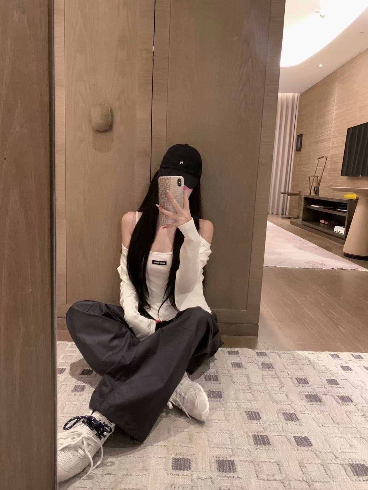 M1UM1U レースカーディガン＋ベスト ツーピースセット【50％割引+送料無料】