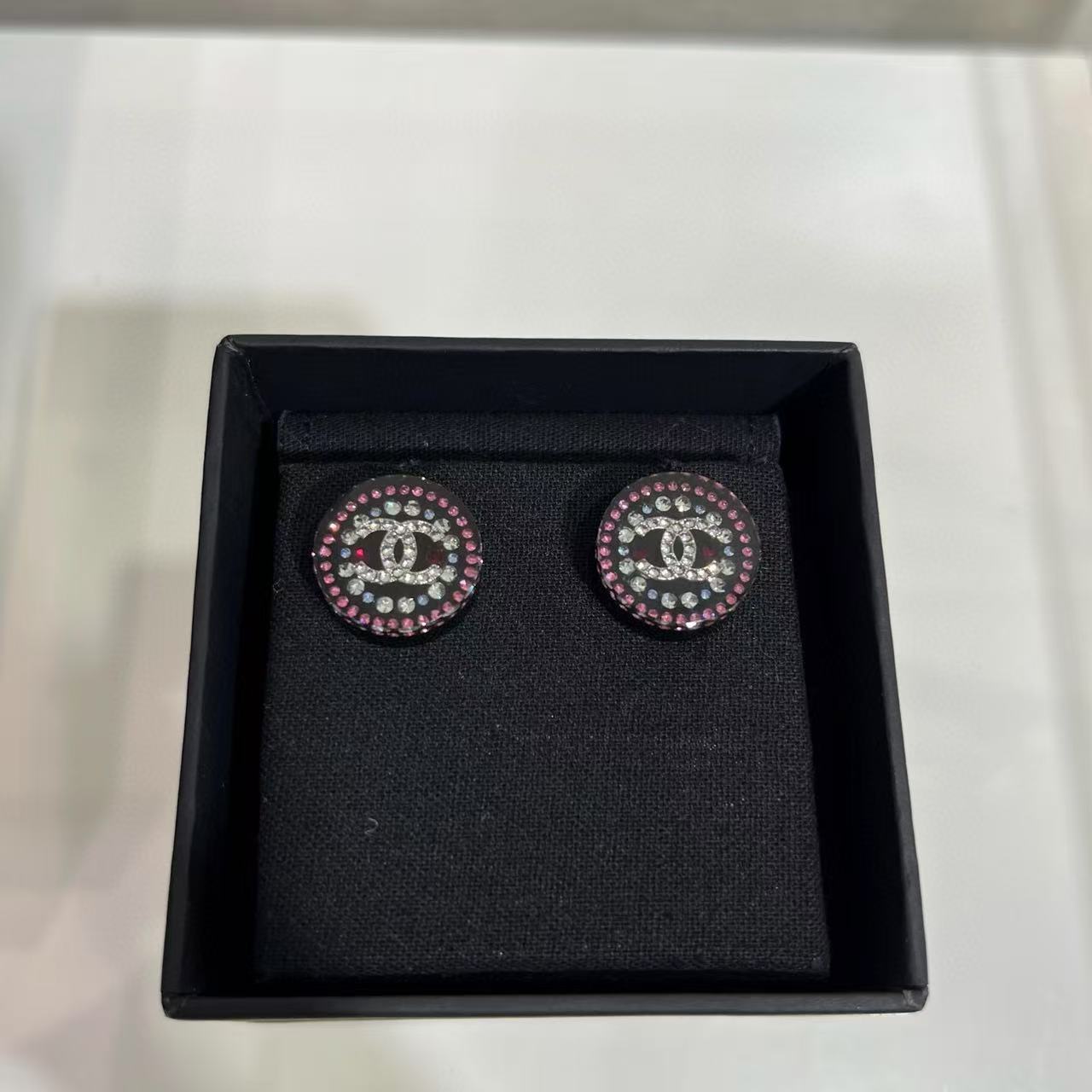 CHANE1 ラウンドダブルC フルダイヤモンドイヤリング【50％割引+送料無料】