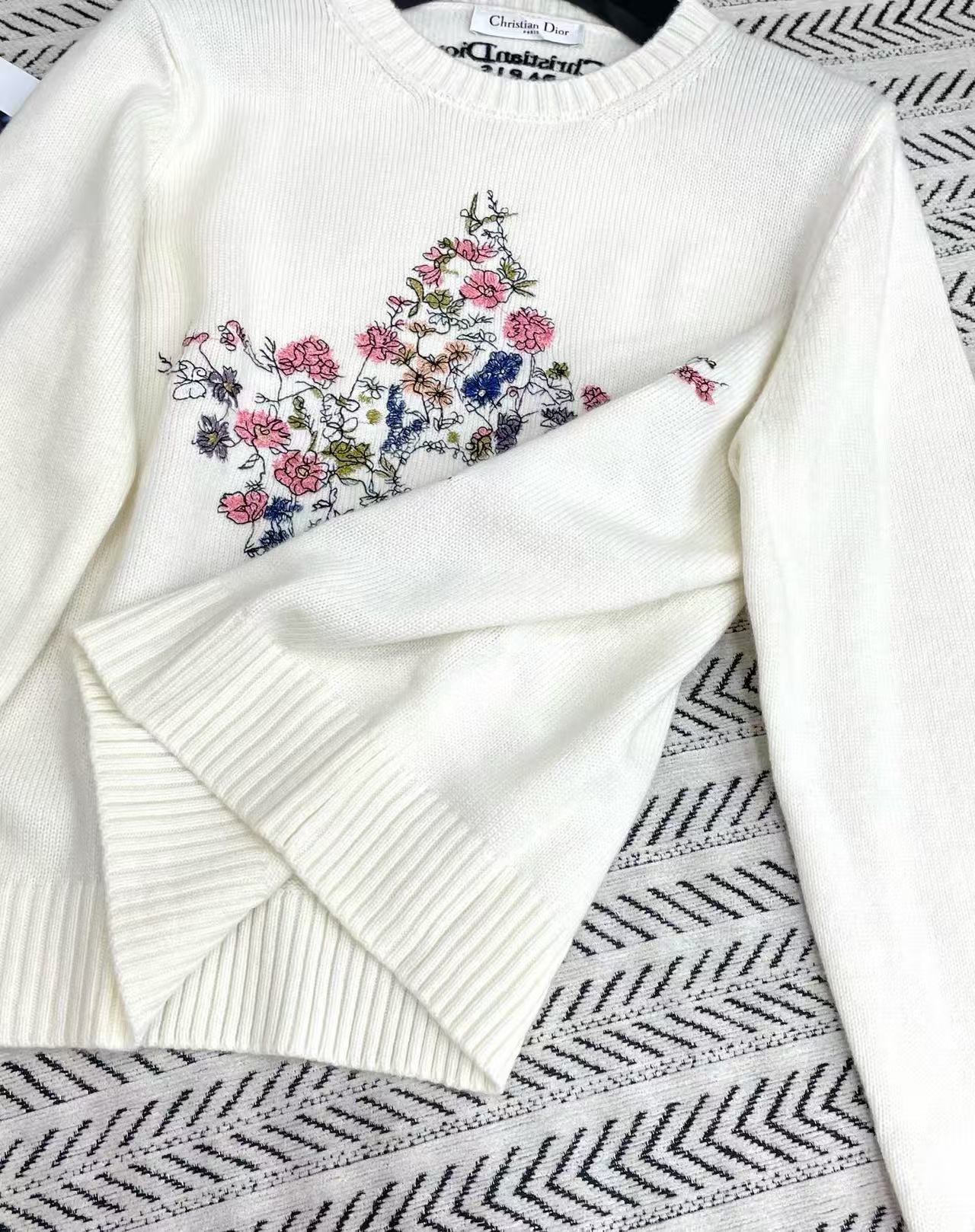 DI0R 五芒星刺繍長袖セーター【50％割引+送料無料】