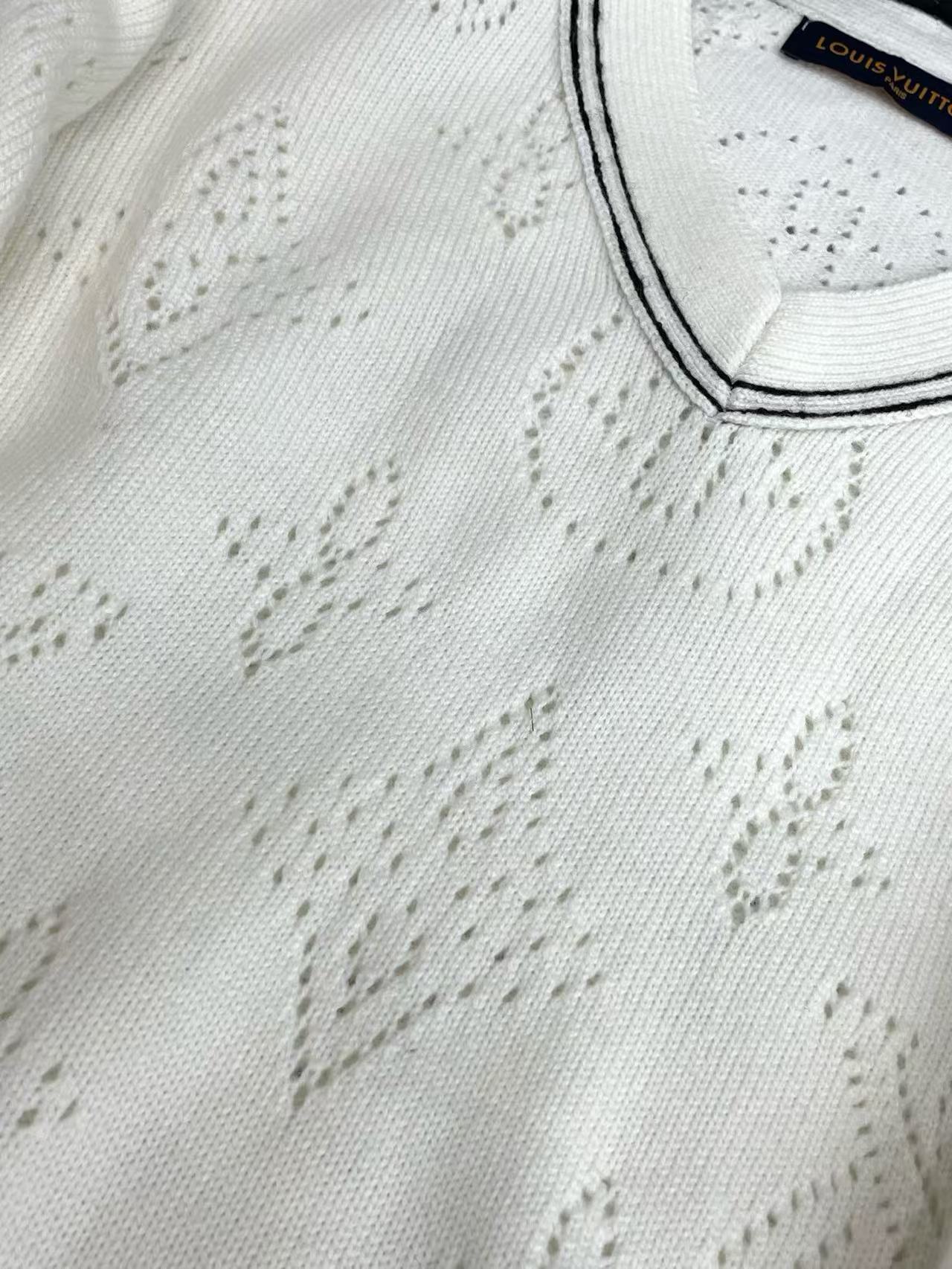 LV四つ葉のクローバー中空Vネックウールセーター【50％割引+送料無料】