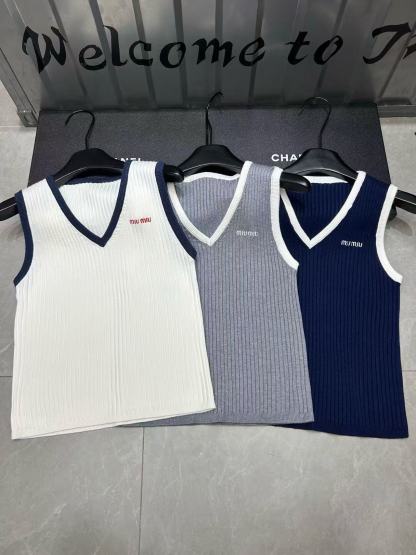 M1UM1U Vネックフリースベスト【50％割引+送料無料】