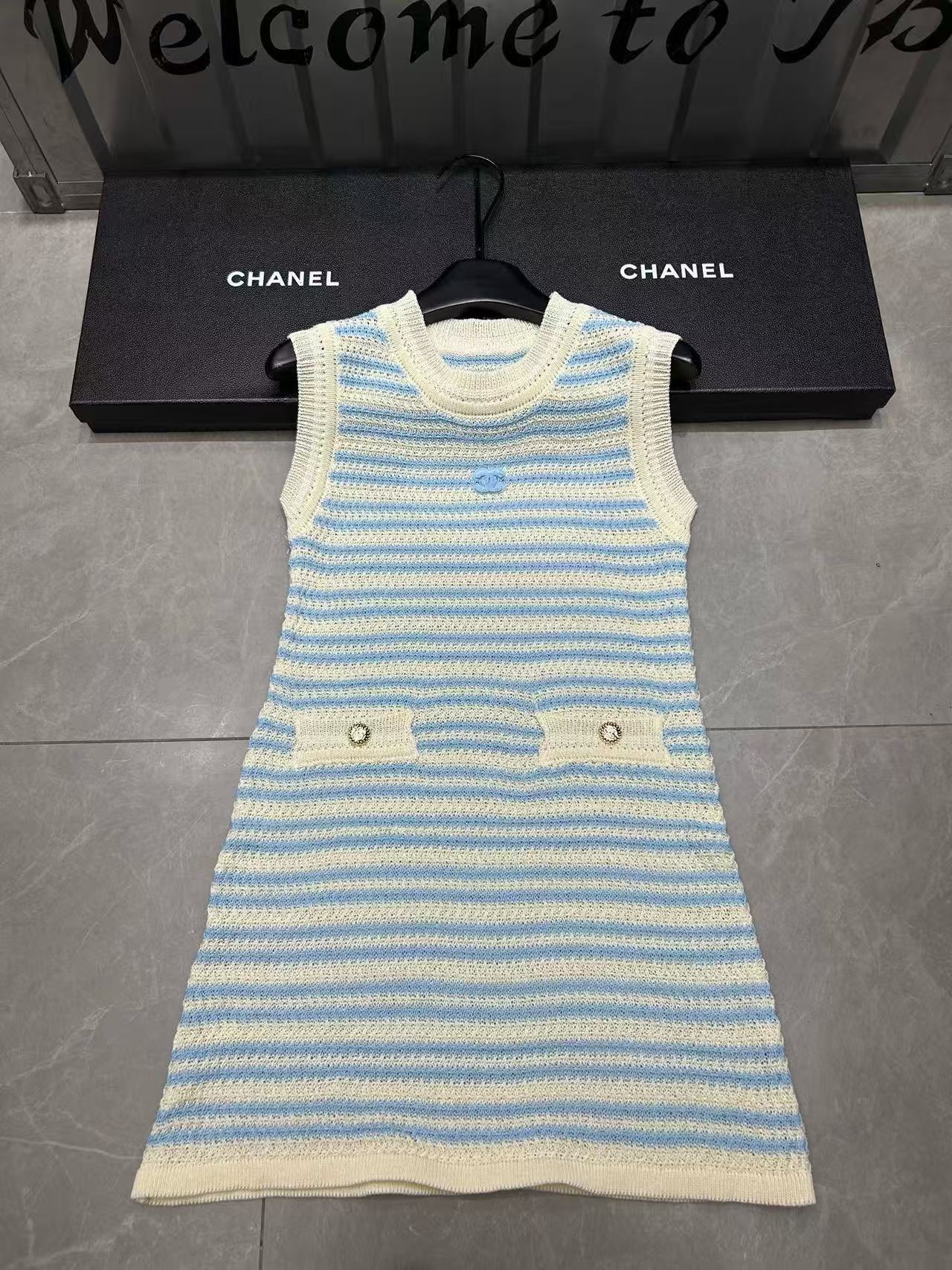 CHANE1 ブルーストライプ ダブルC ノースリーブドレス【50％割引+送料無料】