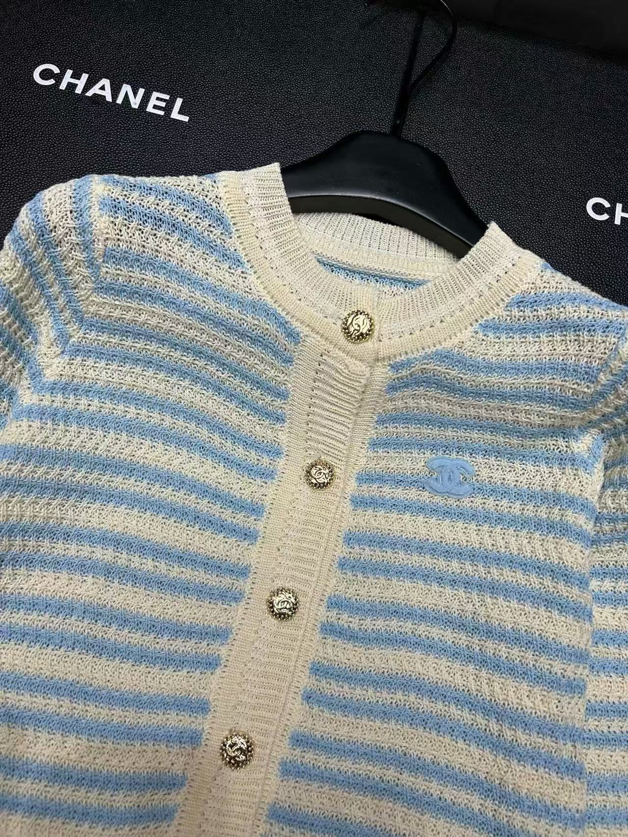 CHANE1 ブルーストライプ ダブルCカーディガン【50％割引+送料無料】