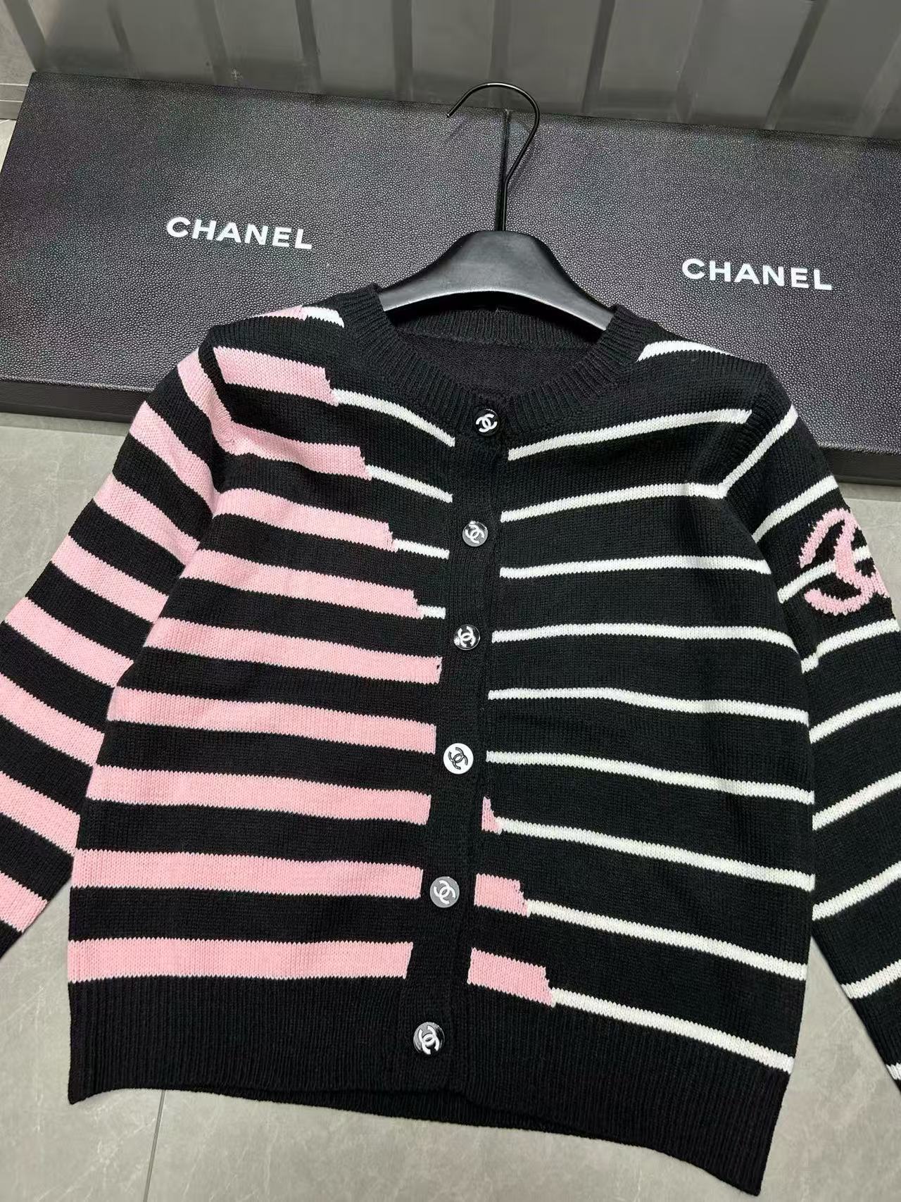 CHANE1 ストライプウールカーディガン【50％割引+送料無料】