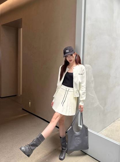 M1UM1U ウールカーディガン+スカート ツーピースセット【50％割引+送料無料】