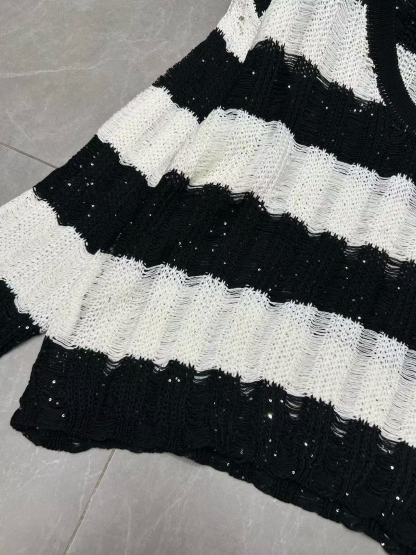 CHANE1 襟レタリング長袖セーター【50％割引+送料無料】