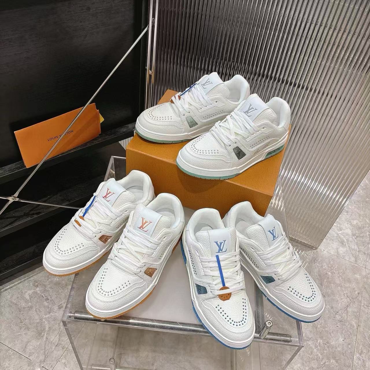 LVの高品質カジュアルシューズ【50％割引+送料無料】