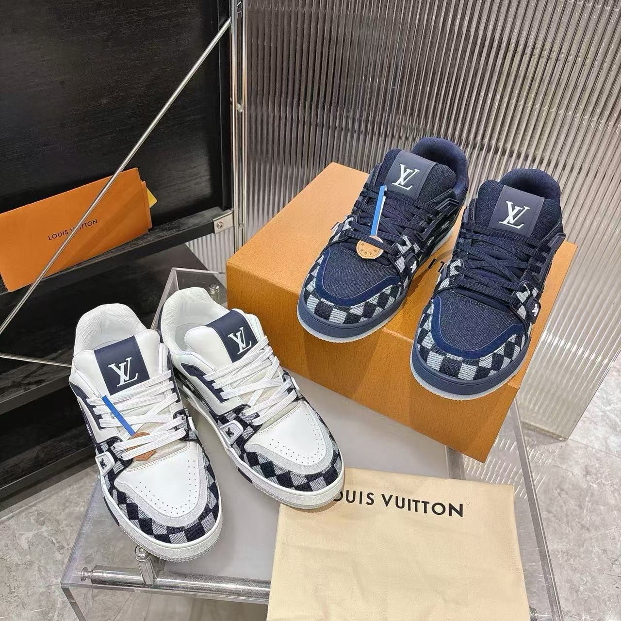 LVの高品質チェック柄カジュアルスポーツシューズ【50％割引+送料無料】
