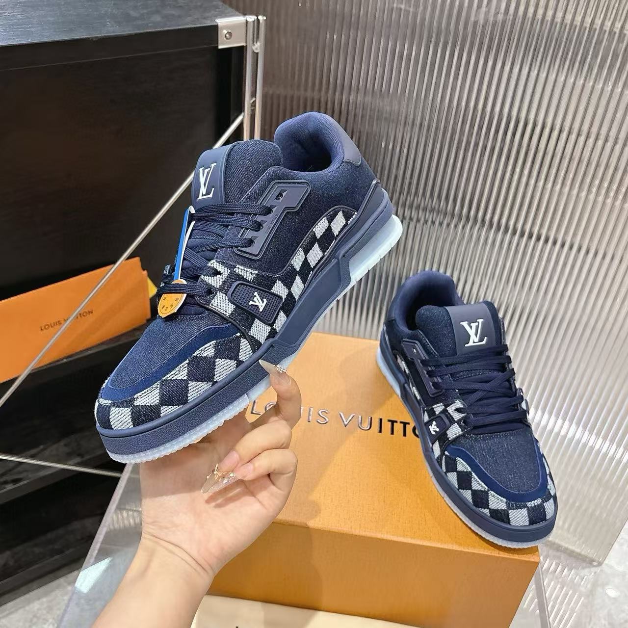 LVの高品質チェック柄カジュアルスポーツシューズ【50％割引+送料無料】