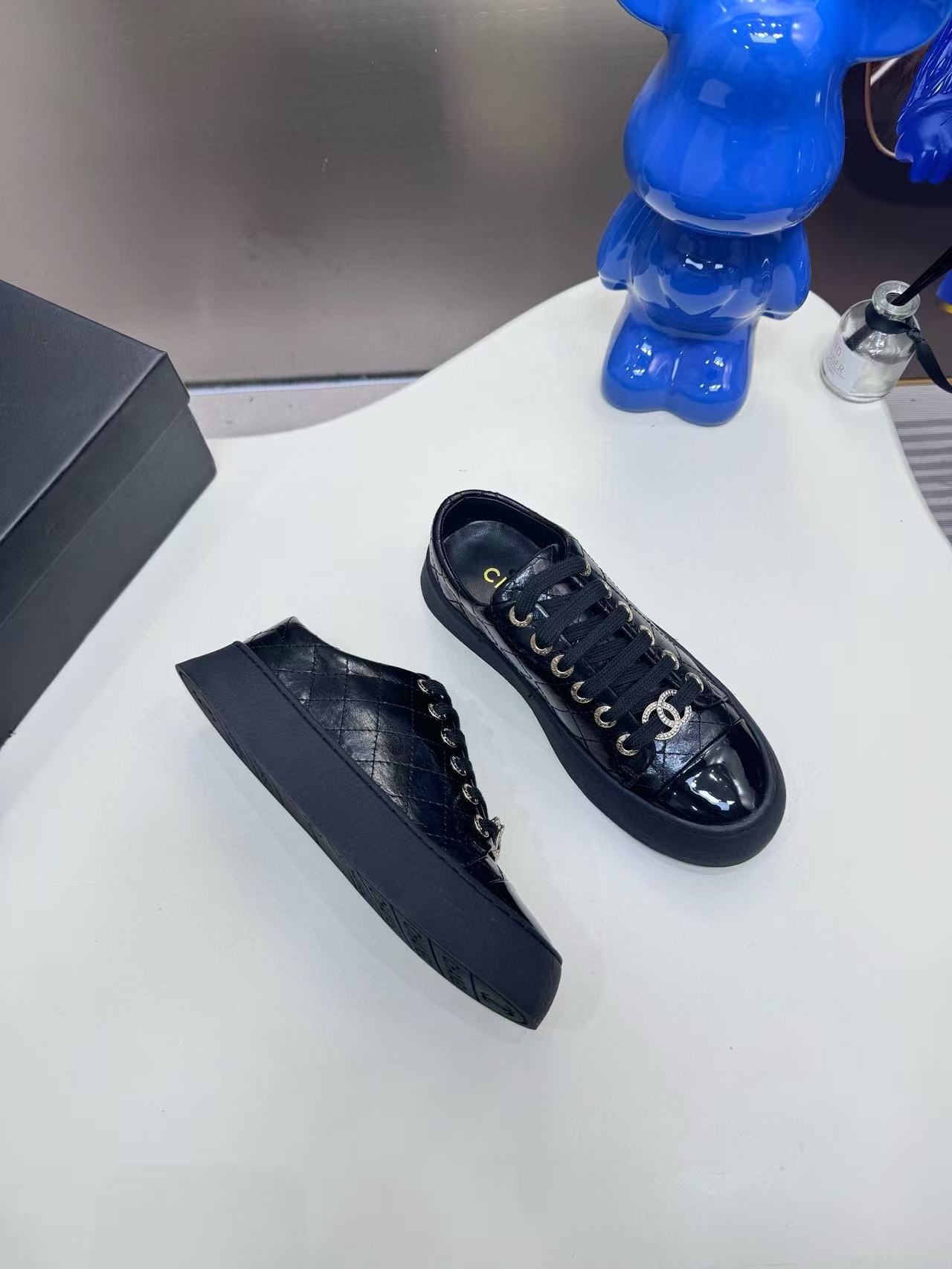 CHANE1 ダブルC レースアップ カジュアルシューズ【50％割引+送料無料】