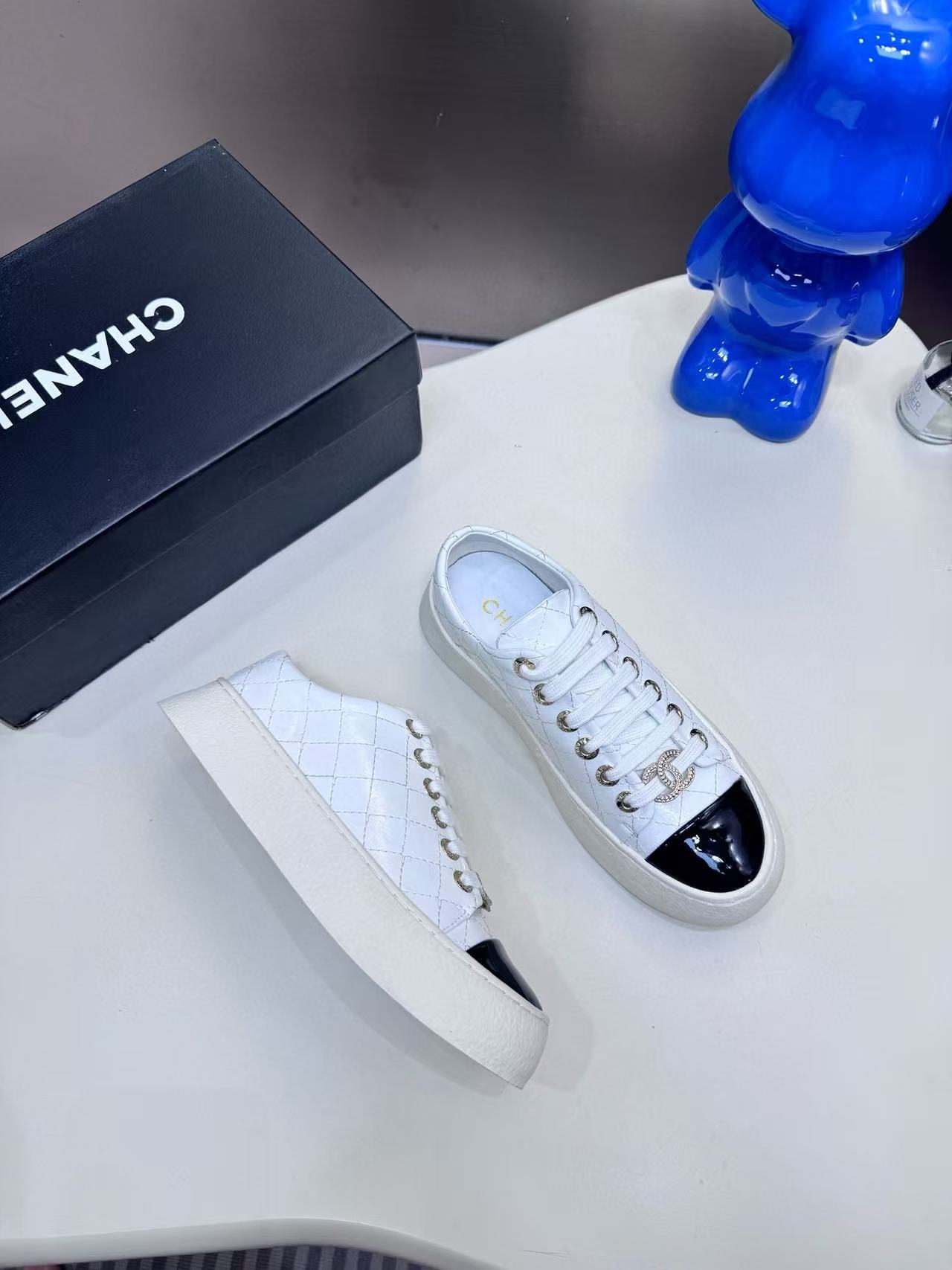 CHANE1 ダブルC レースアップ カジュアルシューズ【50％割引+送料無料】