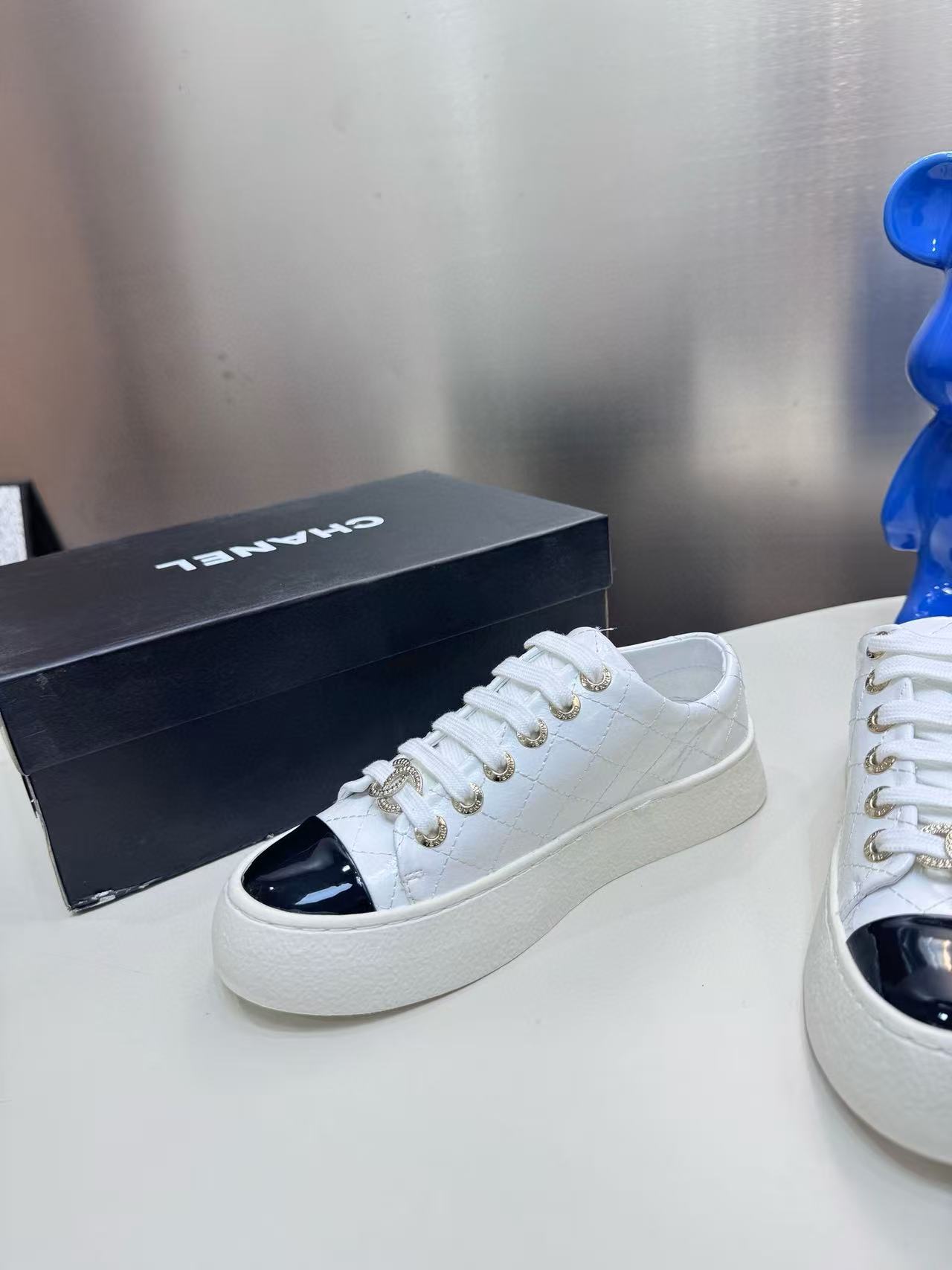 CHANE1 ダブルC レースアップ カジュアルシューズ【50％割引+送料無料】