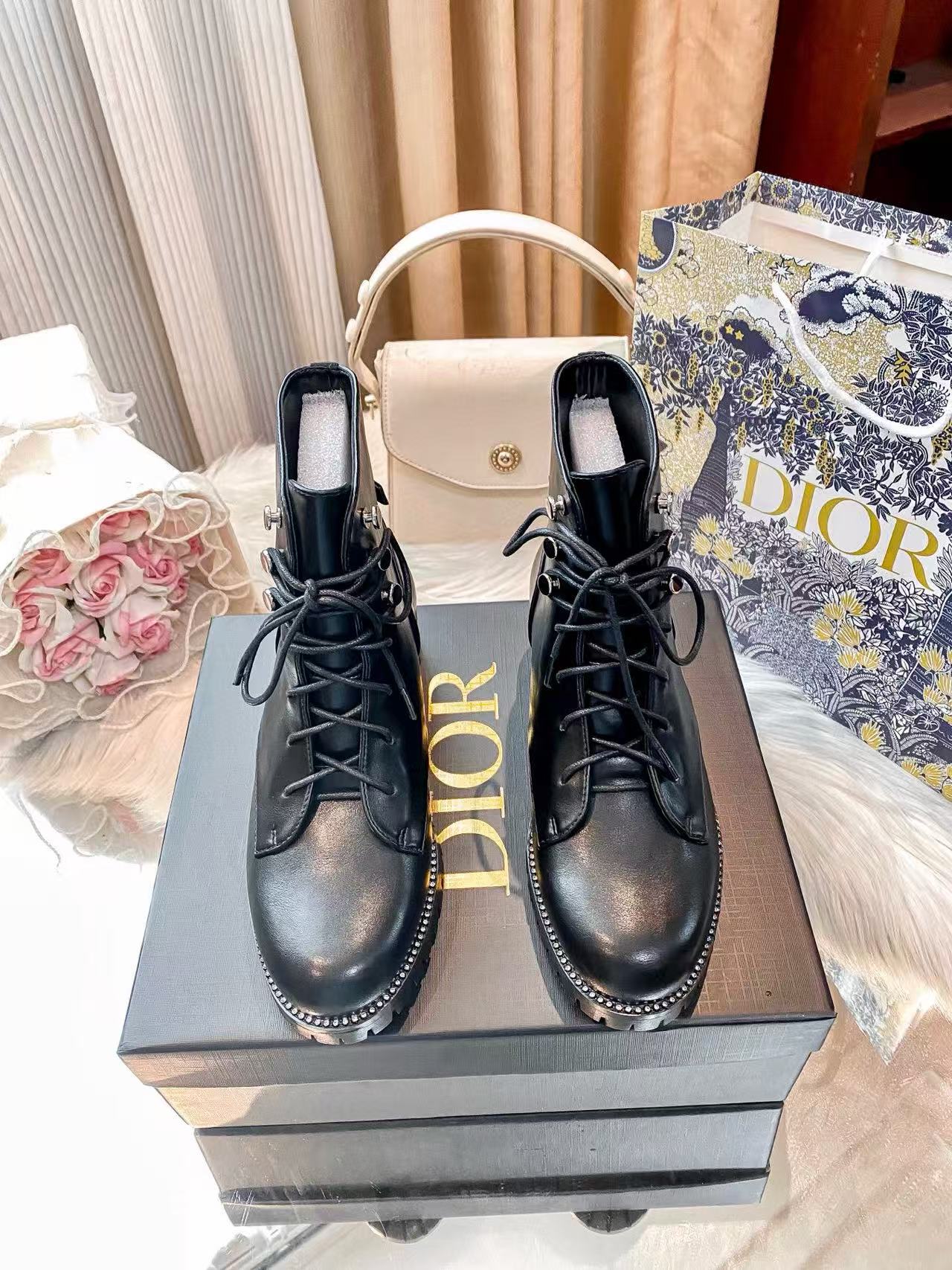 CHANE1 レースアップアンクルブーツ【50％割引+送料無料】