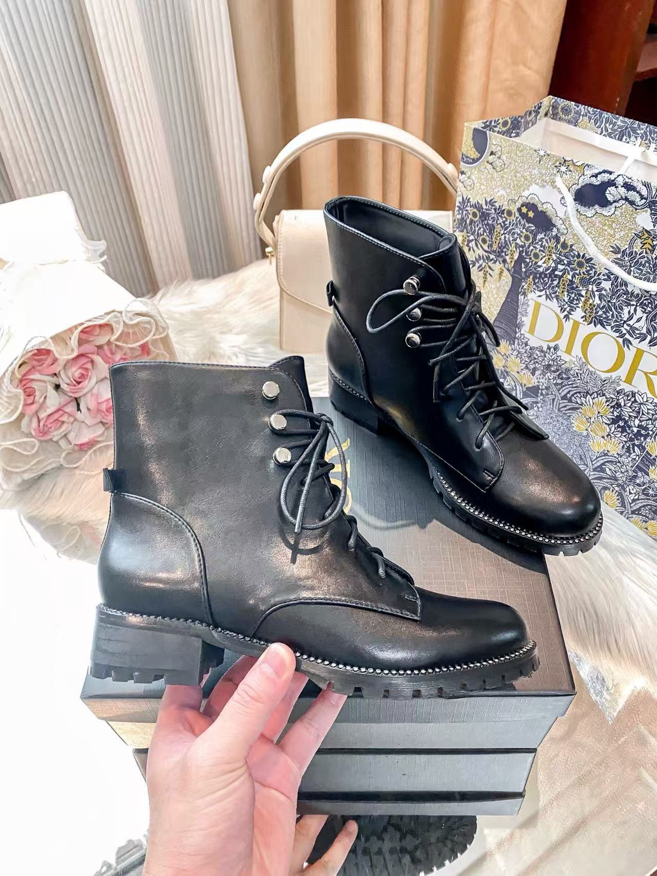 CHANE1 レースアップアンクルブーツ【50％割引+送料無料】