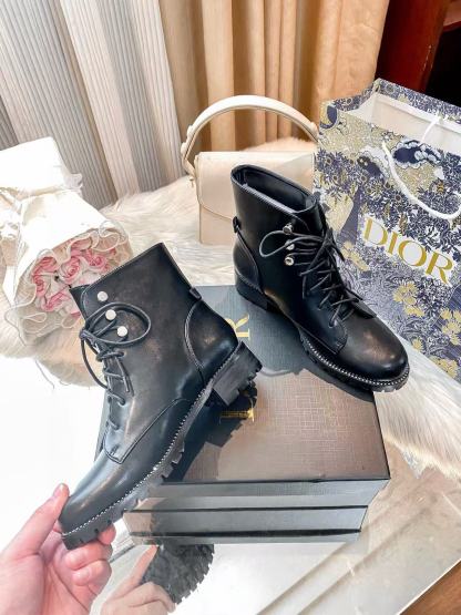 CHANE1 レースアップアンクルブーツ【50％割引+送料無料】