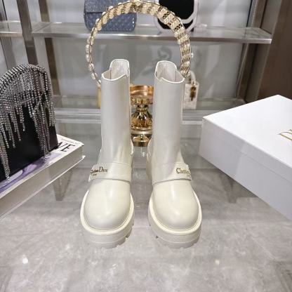 DI0Rの高品質レタードアンクルブーツ【50％割引+送料無料】