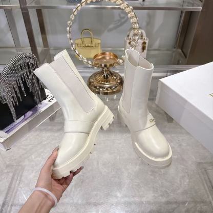 DI0Rの高品質レタードアンクルブーツ【50％割引+送料無料】