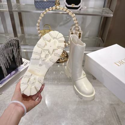 DI0Rの高品質レタードアンクルブーツ【50％割引+送料無料】