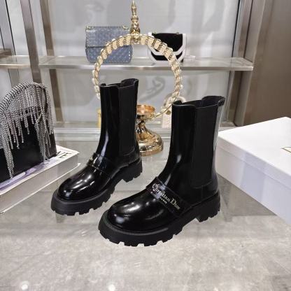 DI0Rの高品質レタードアンクルブーツ【50％割引+送料無料】