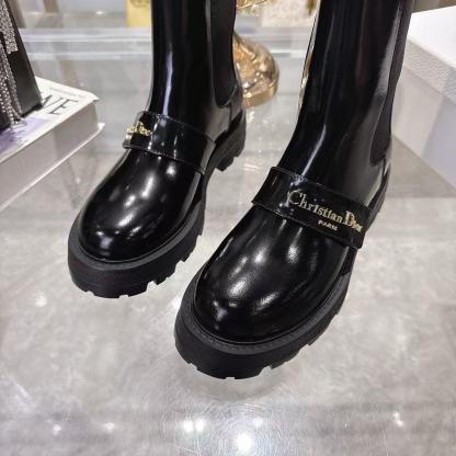 DI0Rの高品質レタードアンクルブーツ【50％割引+送料無料】