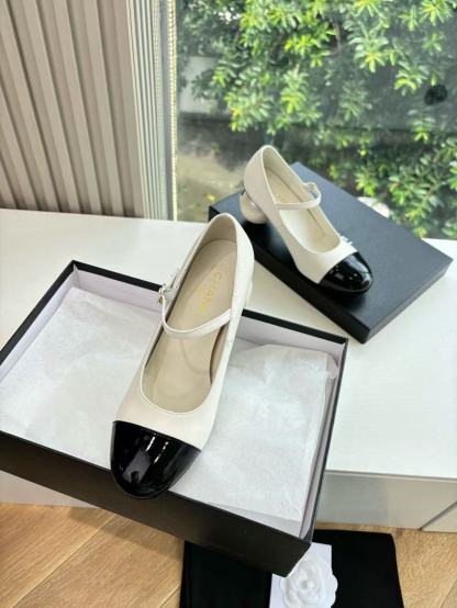 CHANE1 高品質ダブルCパールローヒール【50％割引+送料無料】