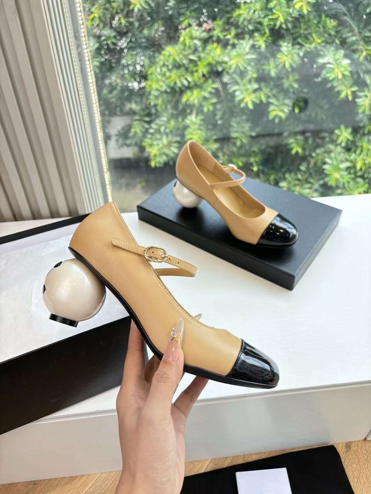 CHANE1 高品質ダブルCパールローヒール【50％割引+送料無料】