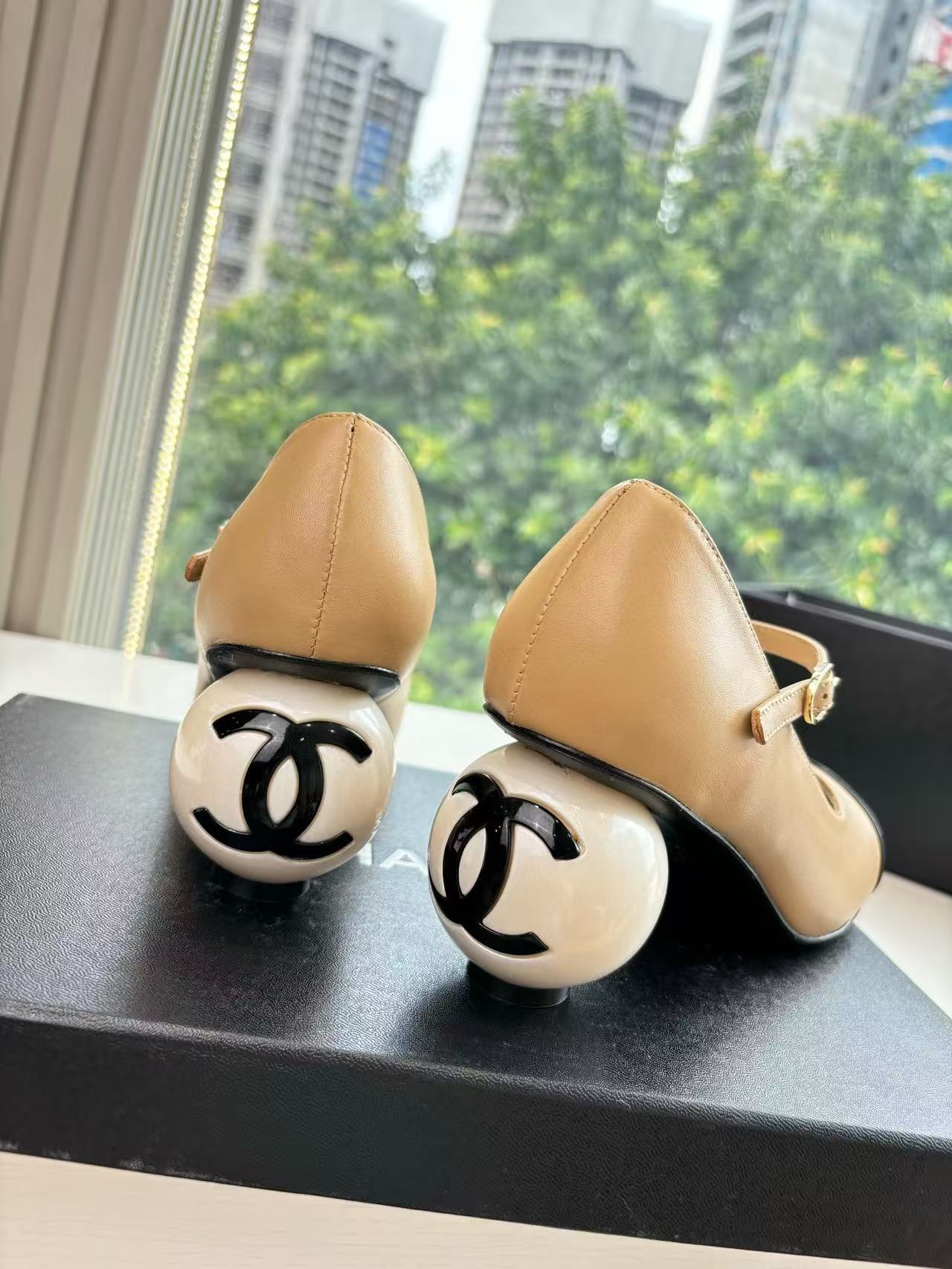 CHANE1 高品質ダブルCパールローヒール【50％割引+送料無料】