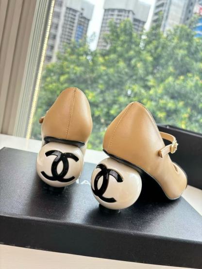 CHANE1 高品質ダブルCパールローヒール【50％割引+送料無料】