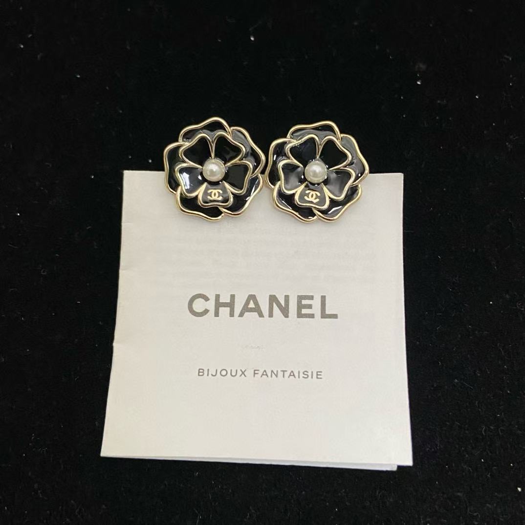 CHANE1 ブラックカメリアイヤリング【50％割引+送料無料】