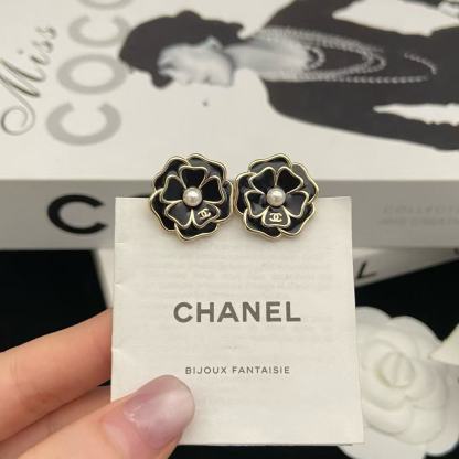 CHANE1 ブラックカメリアイヤリング【50％割引+送料無料】