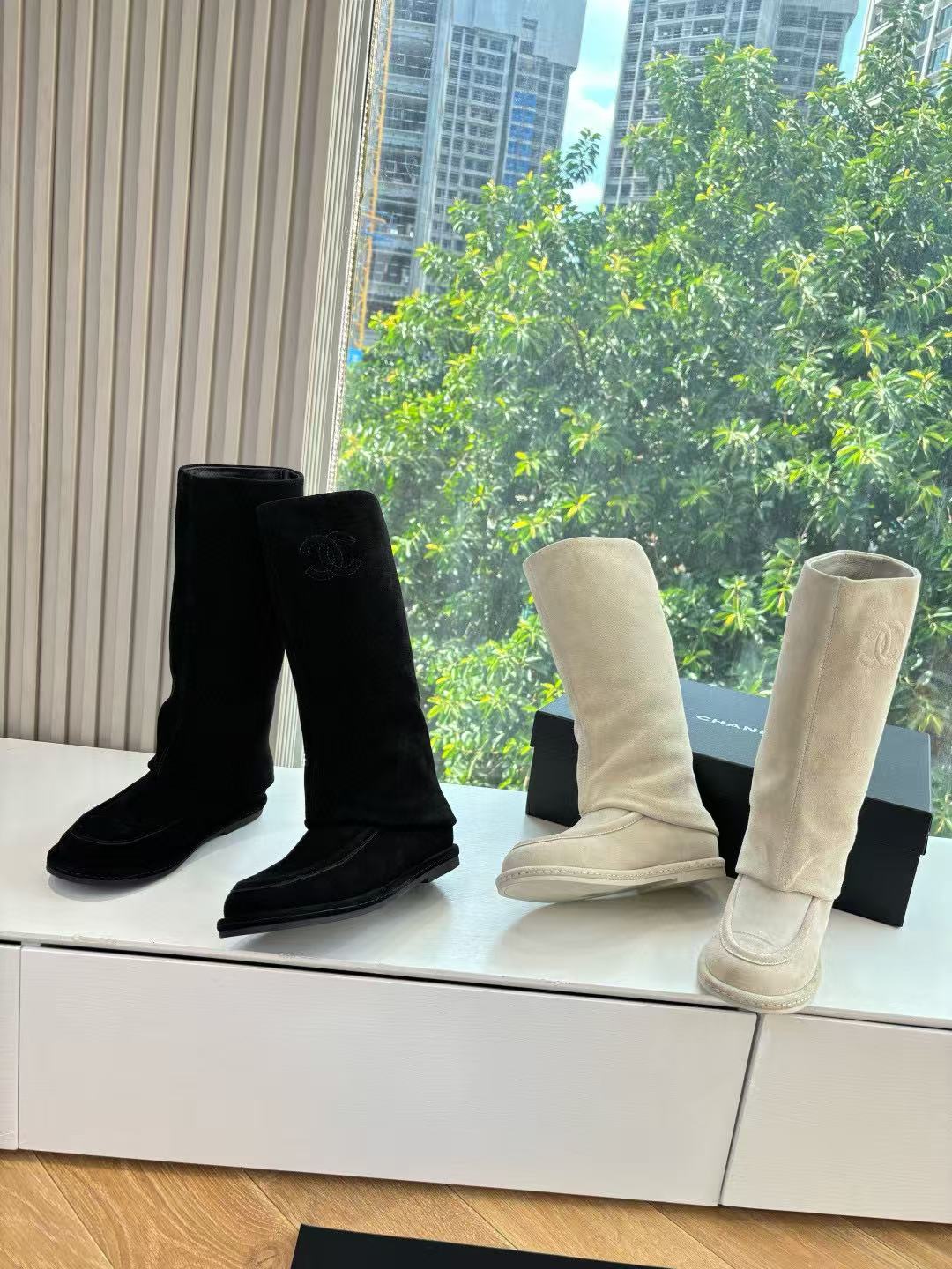 CHANE1高品質のダブルCヌバックレザーハイブーツ【50％割引+送料無料】