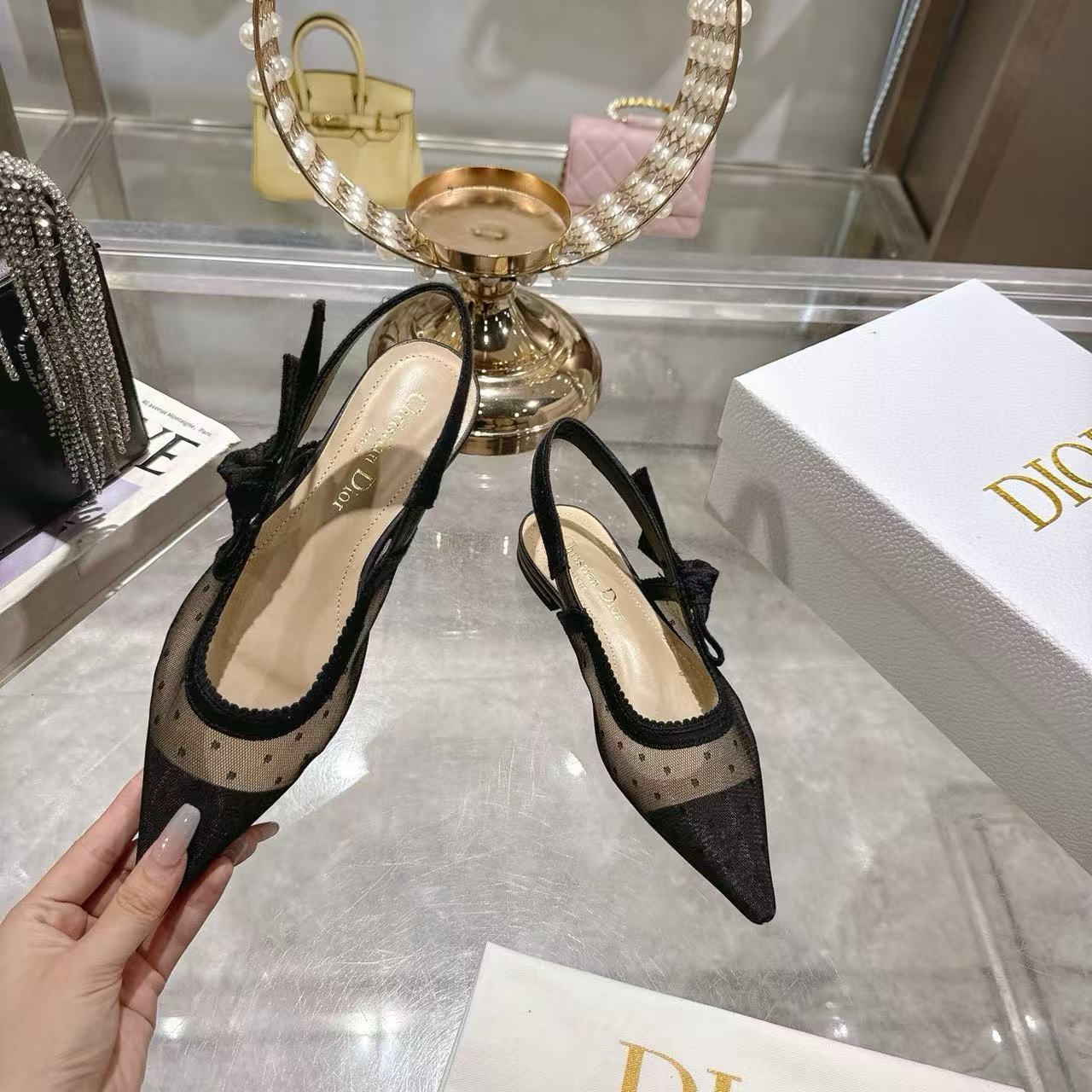 DI0Rの高品質中空ポインテッドフラットシューズ【50％割引+送料無料】