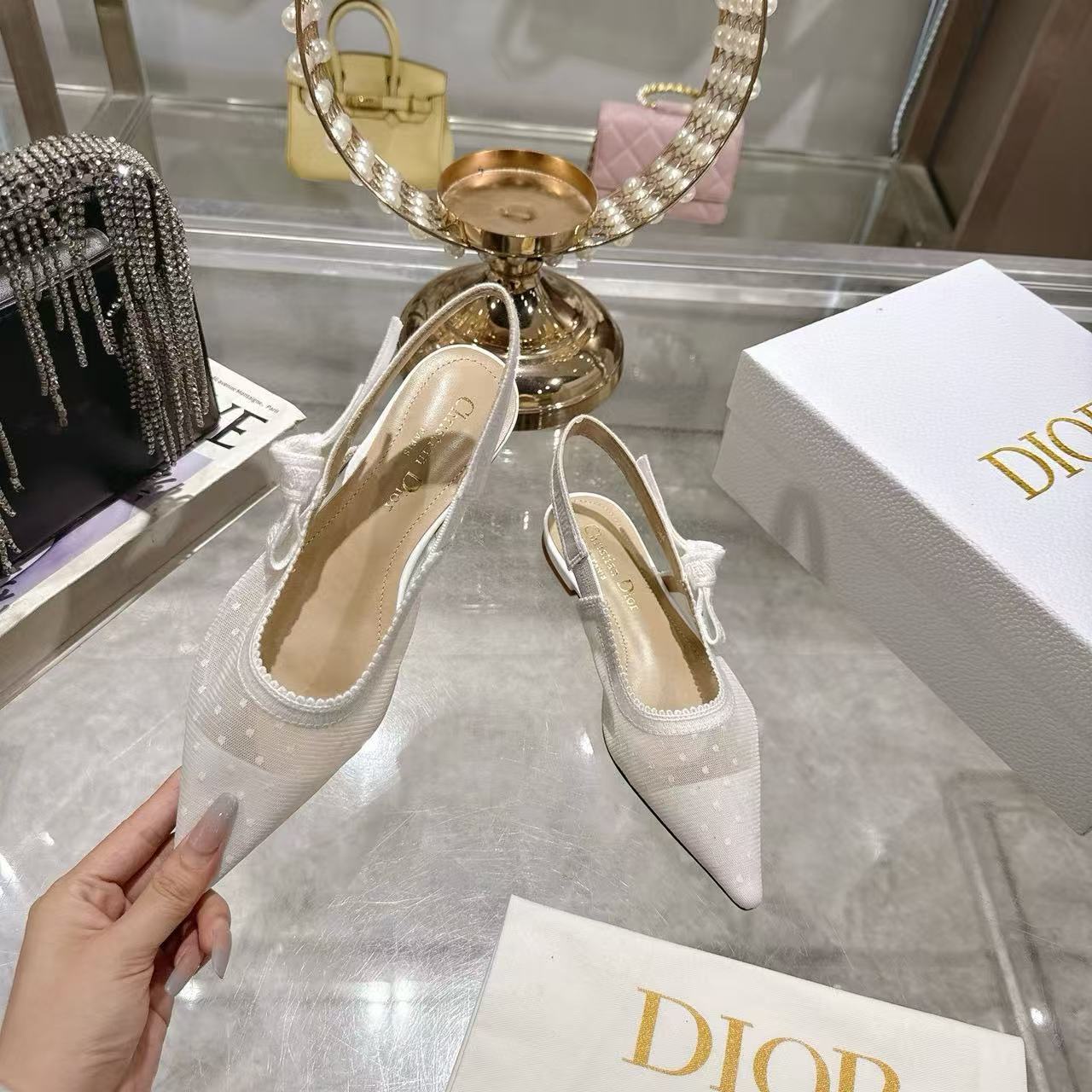 DI0Rの高品質中空ポインテッドフラットシューズ【50％割引+送料無料】