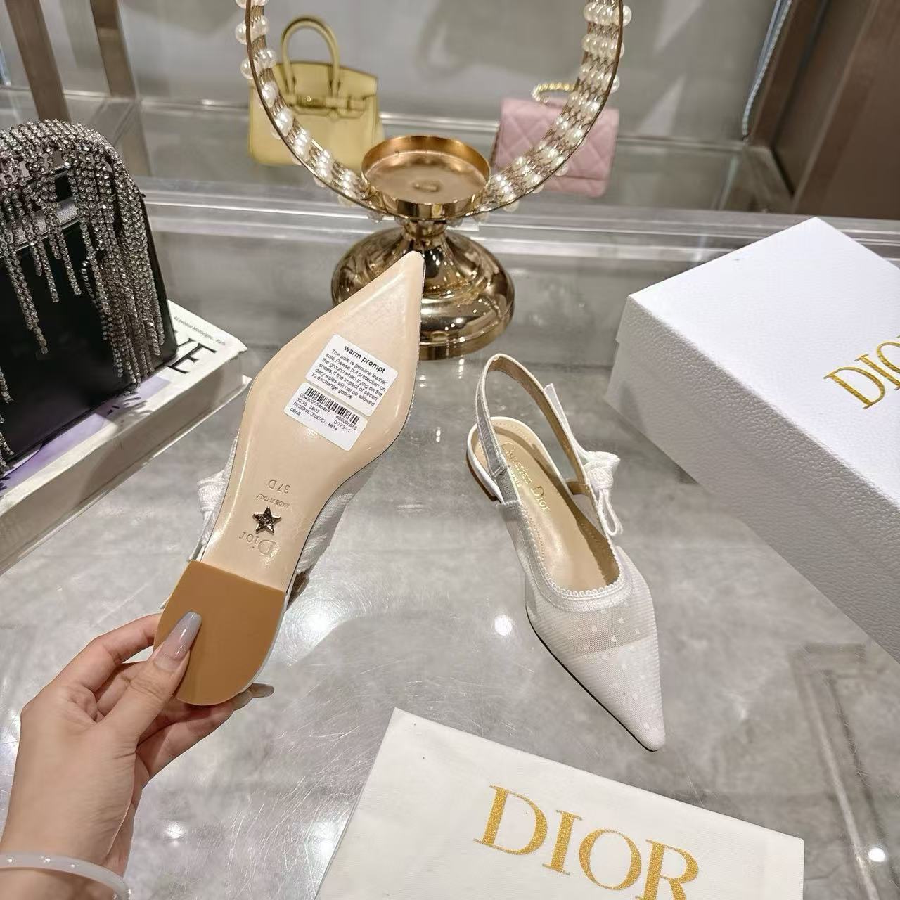 DI0Rの高品質中空ポインテッドフラットシューズ【50％割引+送料無料】