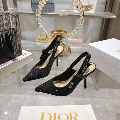 DI0Rの高品質ラインストーンポインテッドサンダル【50％割引+送料無料】