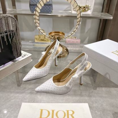 DI0Rの高品質ラインストーンポインテッドサンダル【50％割引+送料無料】